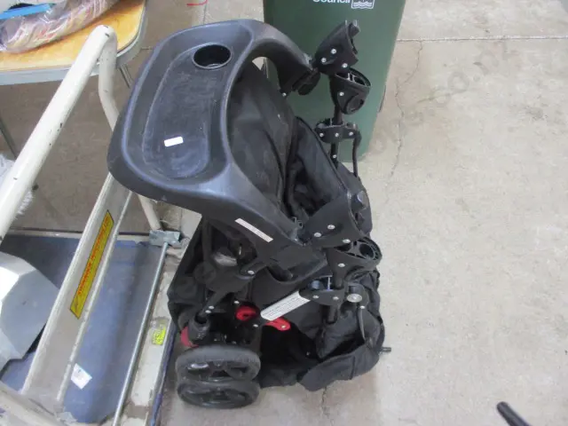 Stroller Image 1++