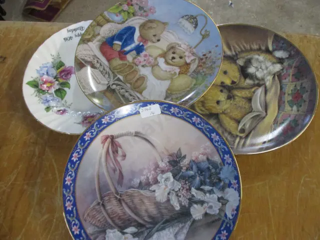 Collectors Plates Image 1++