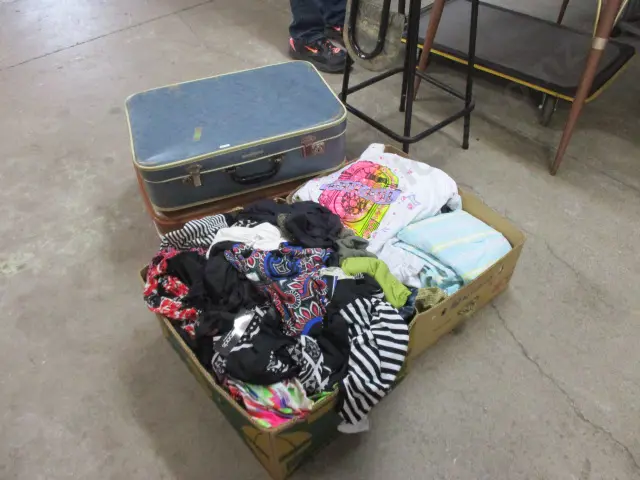 Clothing and Luggage Image 1++