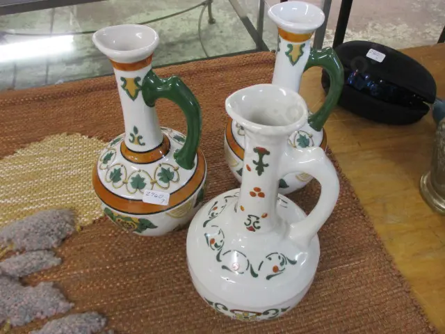 3 Jugs Image 1++