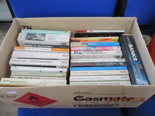 Books Image 1++
