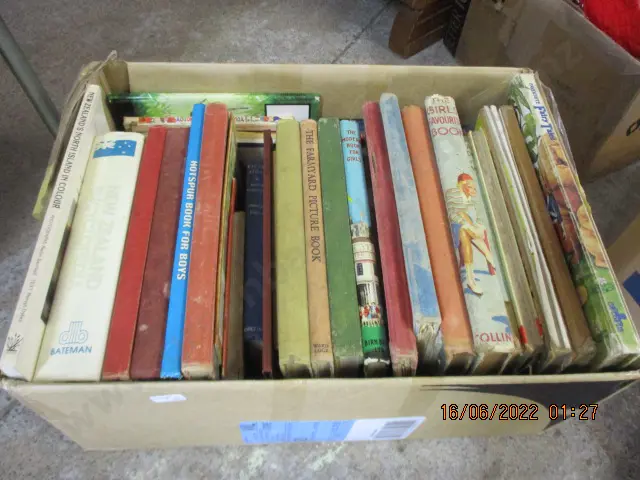 Books Image 1++