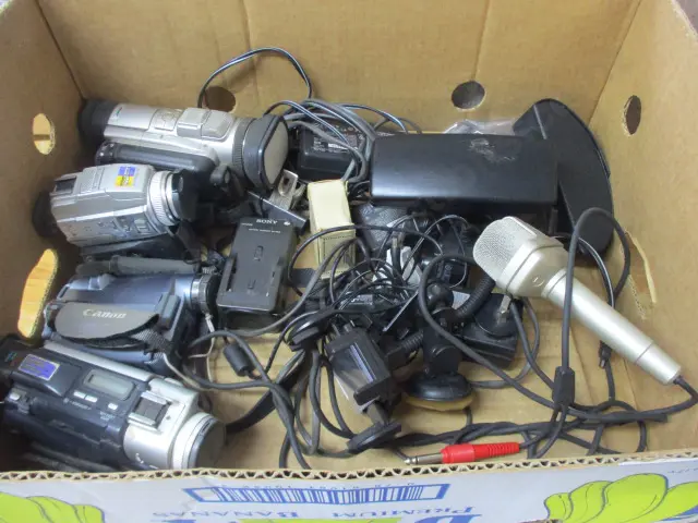 Cameras Etc Image 1++