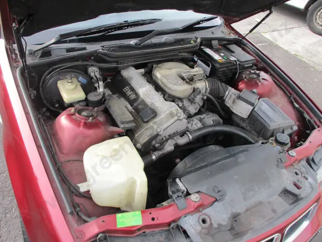 1995 BMW Coupe 190,000k  1800cc, Reg Wof current. No damage or rust. Image 1++
