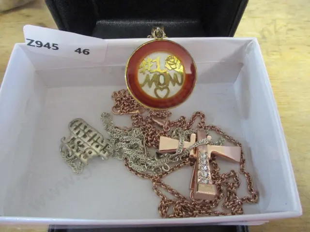 Necklaces Image 1++