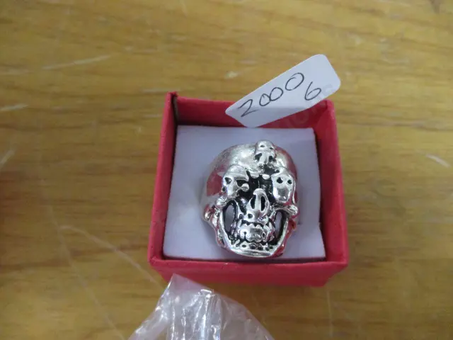 Skull Ring Image 1++