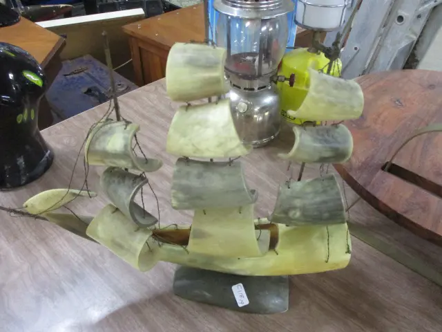 Horn Boat Image 1++