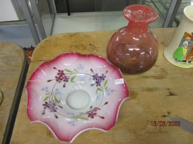 Glass Vase and Bowl Image 1++