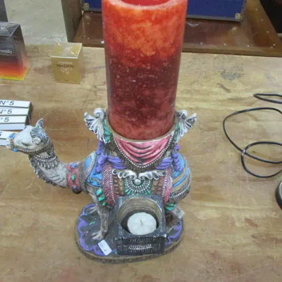 Camel Candle