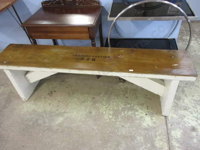 Wooden Bench Image 1++