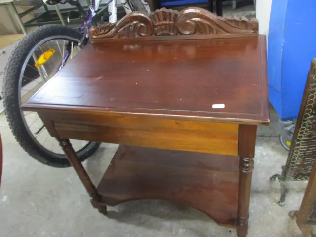 Carved Side Table Image 1++