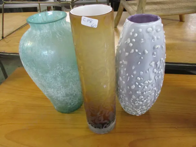 3 Art Glass Vases Image 1++