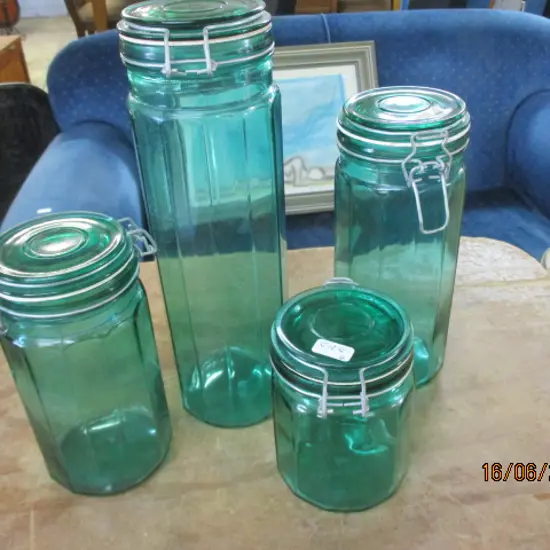 Cannisters