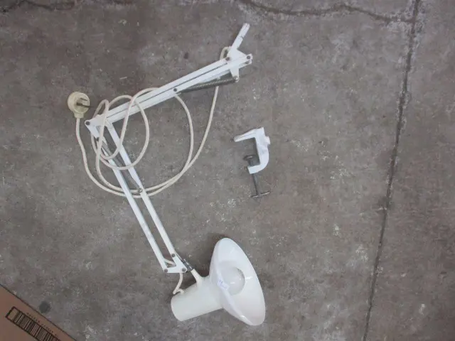 Anglepoise Lamp Image 1++