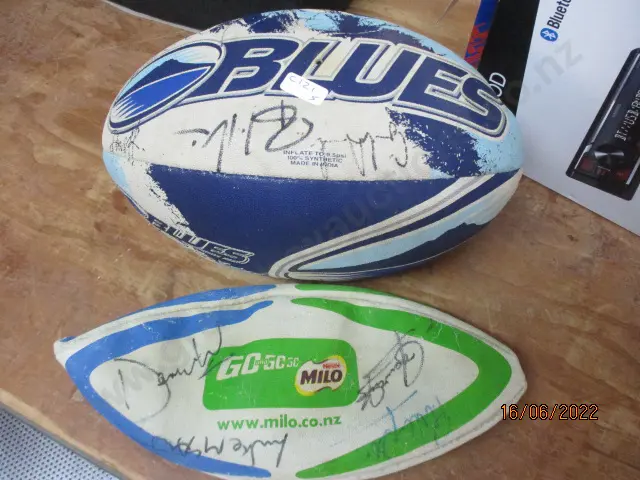 Signed Balls Image 1++
