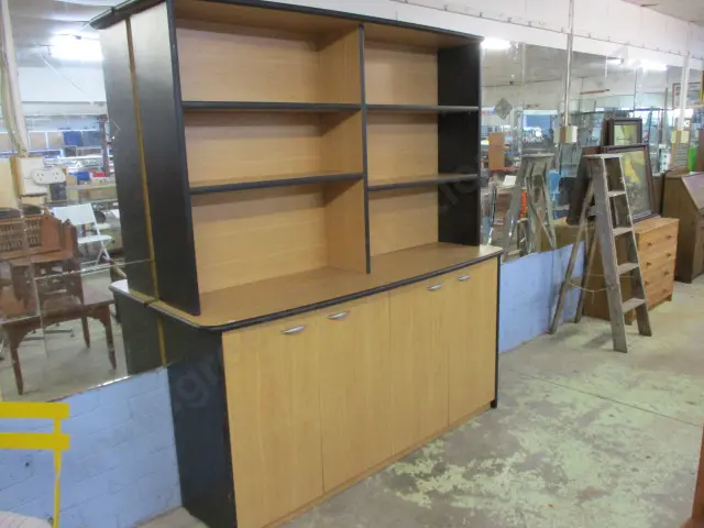 Hutch Dresser Image 1++