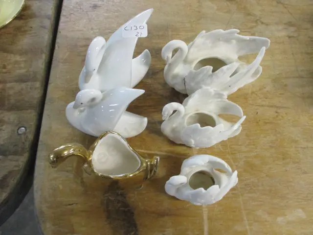 Swans Image 1++