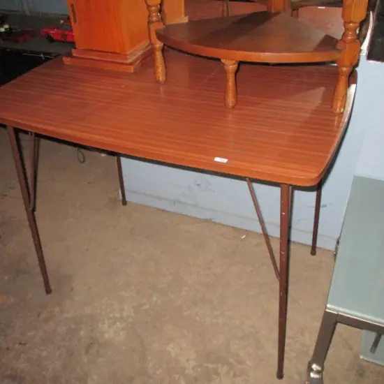 Retro Table