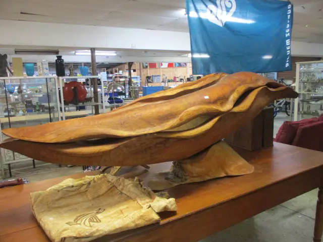 Wood Sculpture "Seed Pod" Image 1++