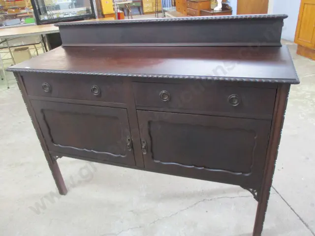 Vintage Sideboard Image 1++