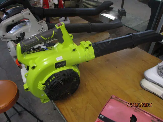 Garden Blower Image 1++