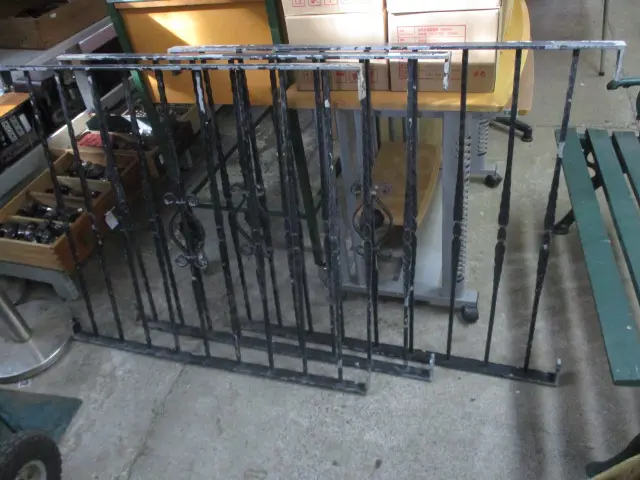 3 Fence Panels Image 1++