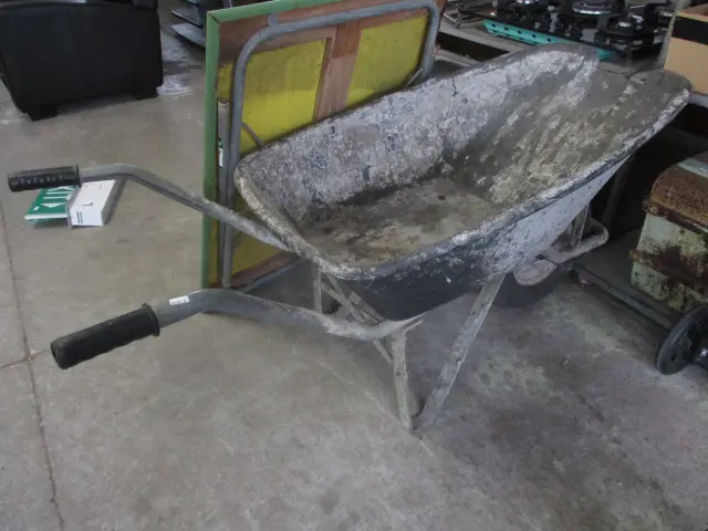 Wheelbarrow Image 1++