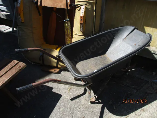 Wheelbarrow Image 1++