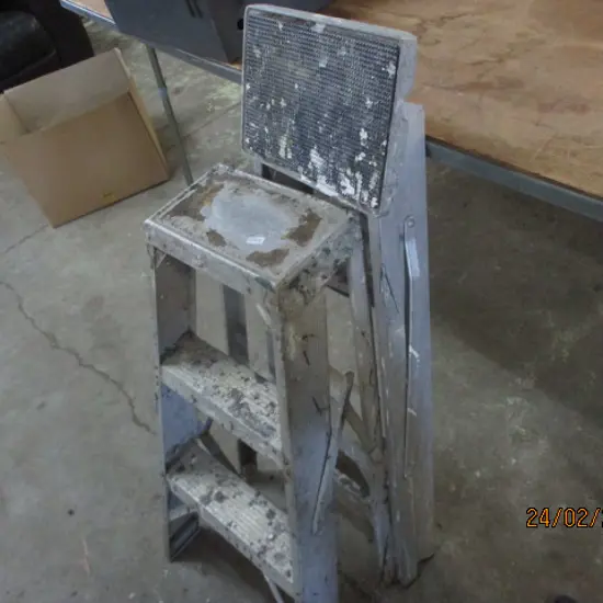 2 Small Ladders