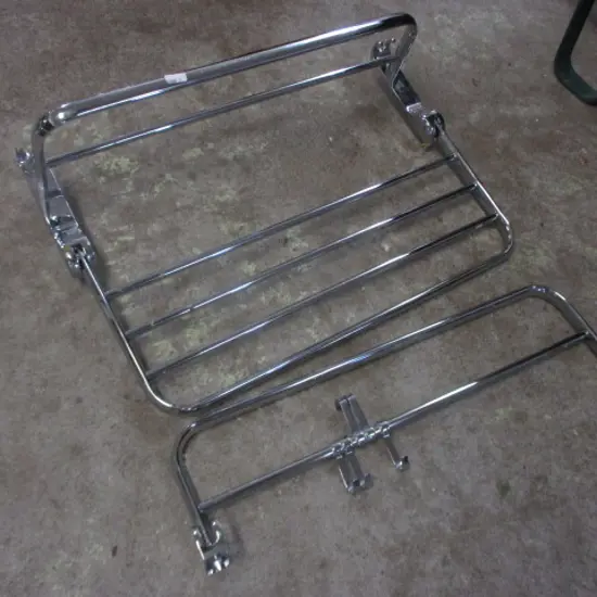 2 Towel Racks