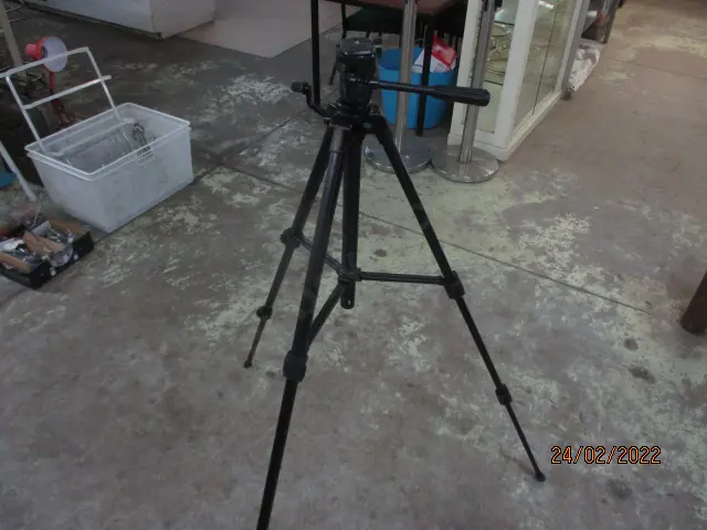 Tripod Image 1++