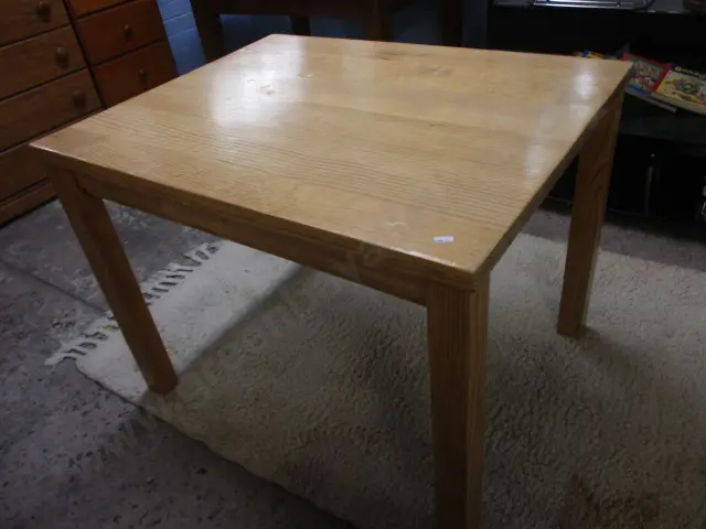 Dining Table Image 1++