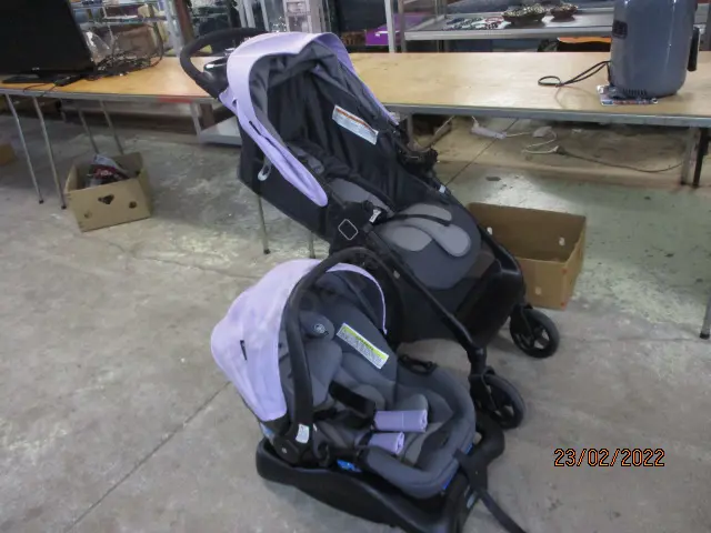 Stroller and Carrier Image 1++