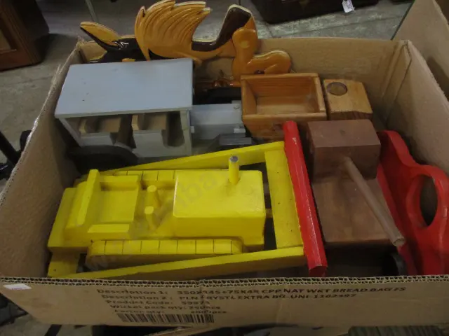 Wooden Toys Image 1++
