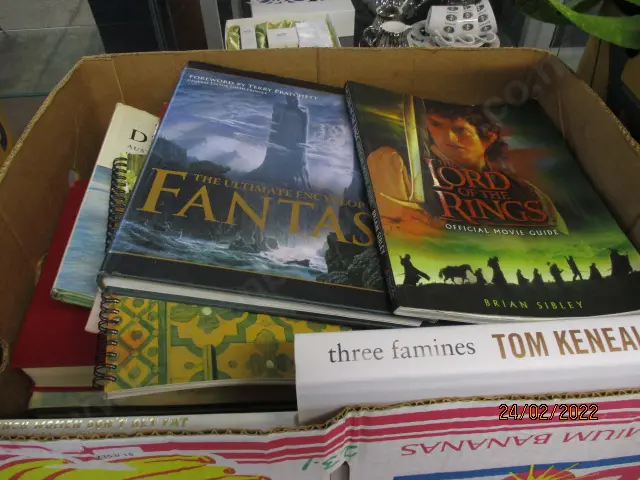 Books Image 1++