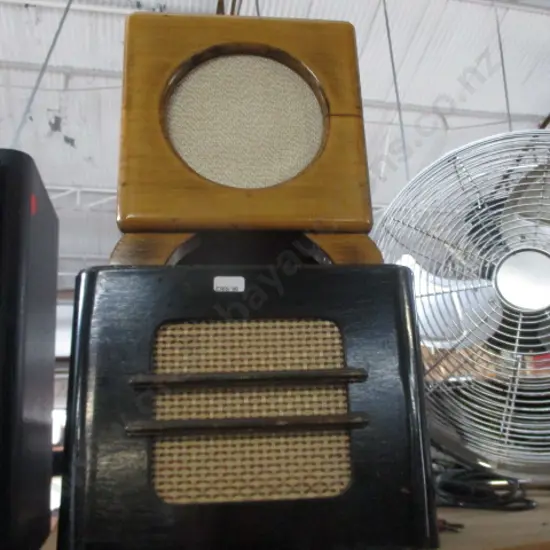 2 Ext Speakers