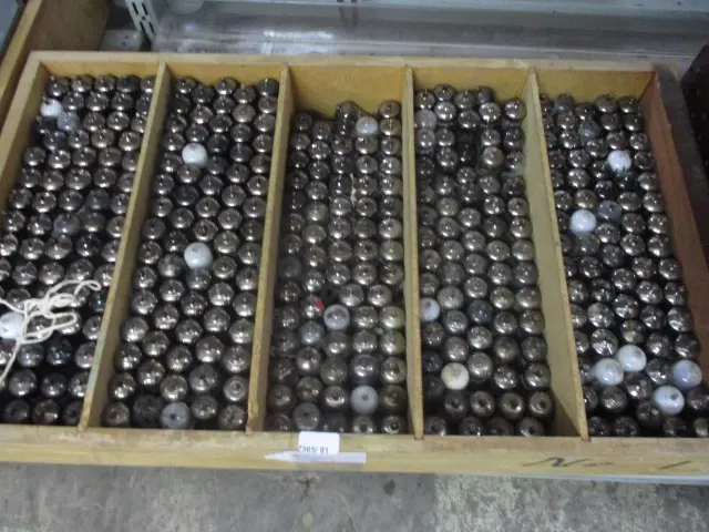 Radio Valves Image 1++