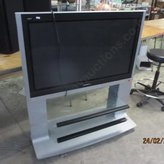 Large Tv