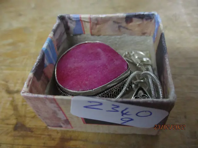 Necklace Image 1++