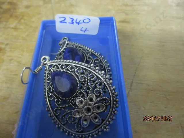 Earrings Image 1++