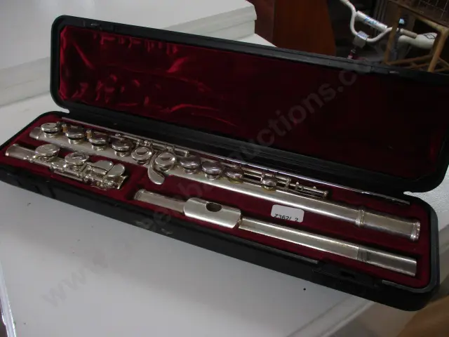Yamaha Flute Image 1++