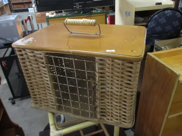 Pet Basket Image 1++