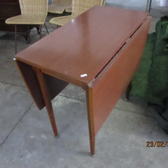 Retro dropside Table