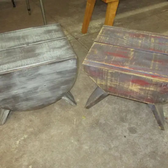 2 Stools