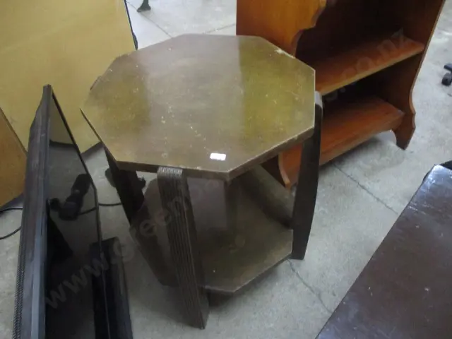 Side Table Image 1++