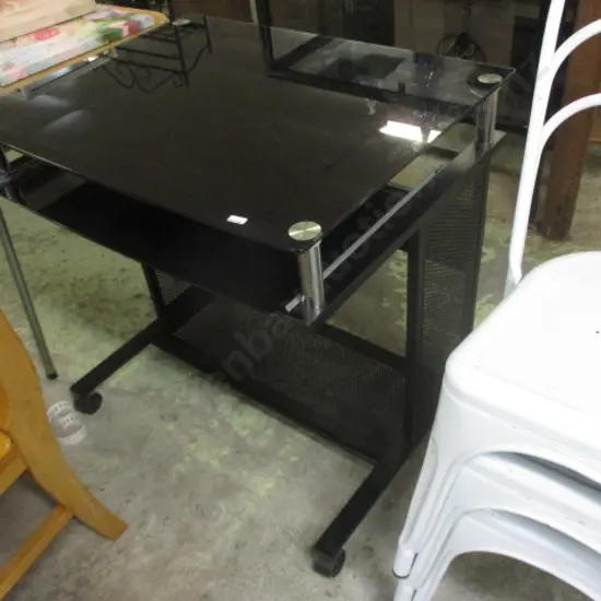 Computer desk