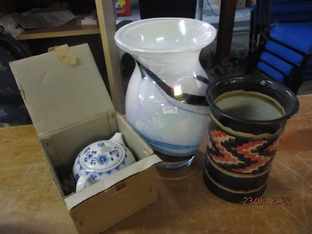 Vases and Tea Pot Image 1++