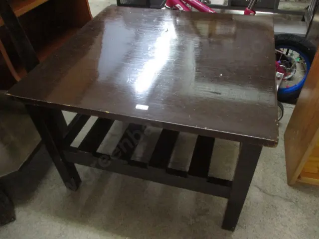 Side Table Image 1++