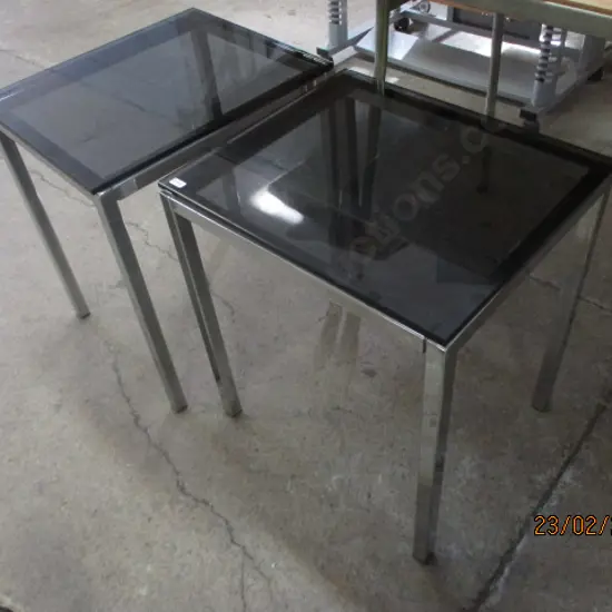 2 Side Tables