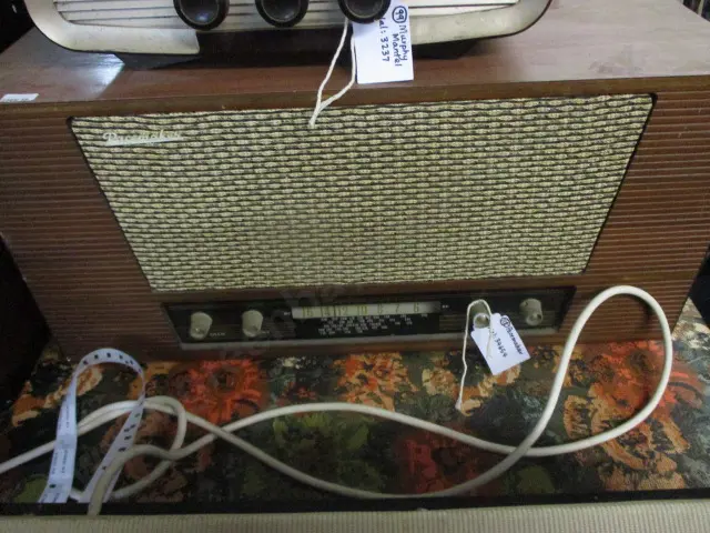 118 Pacemaker Radio Image 1++